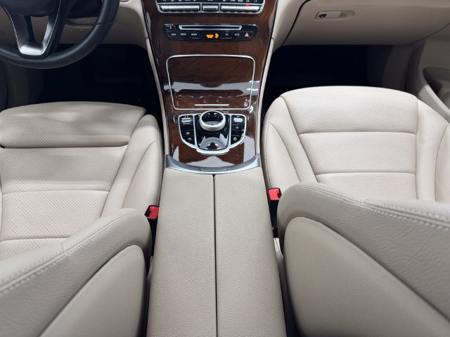 Used 2019 Mercedes-Benz GLC 300 image 37