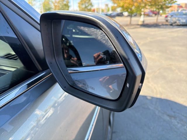 Used 2024 Volkswagen Atlas Cross Sport SE image 8