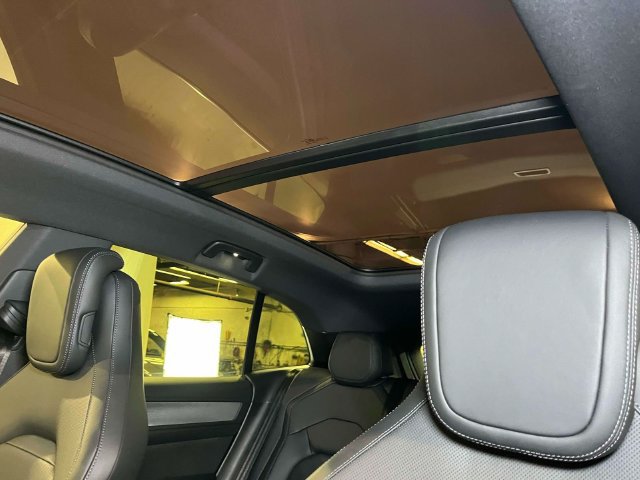 New 2026 Porsche Cayenne Electric AWD/4WD image 19