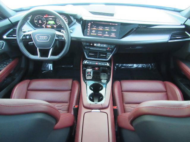 Used 2023 Audi e-tron GT Prestige w/ Prestige Package AWD/4WD image 2