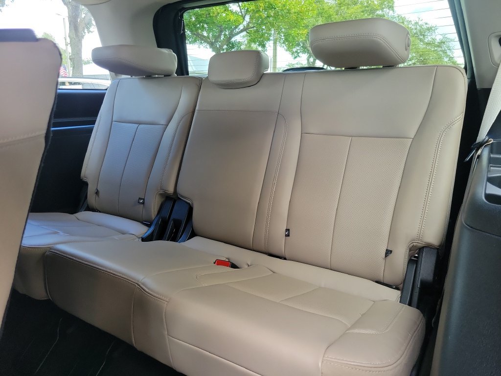 Certified 2023 Ford Expedition XLT RWD image 10