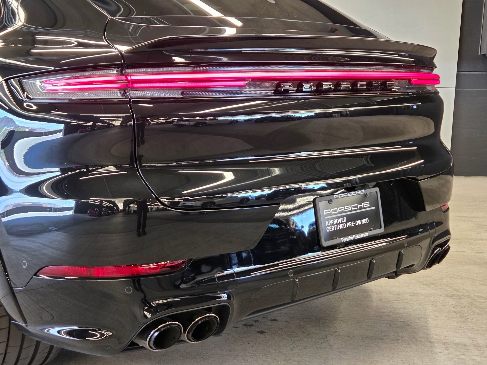 Certified 2025 Porsche Cayenne GTS AWD/4WD image 8