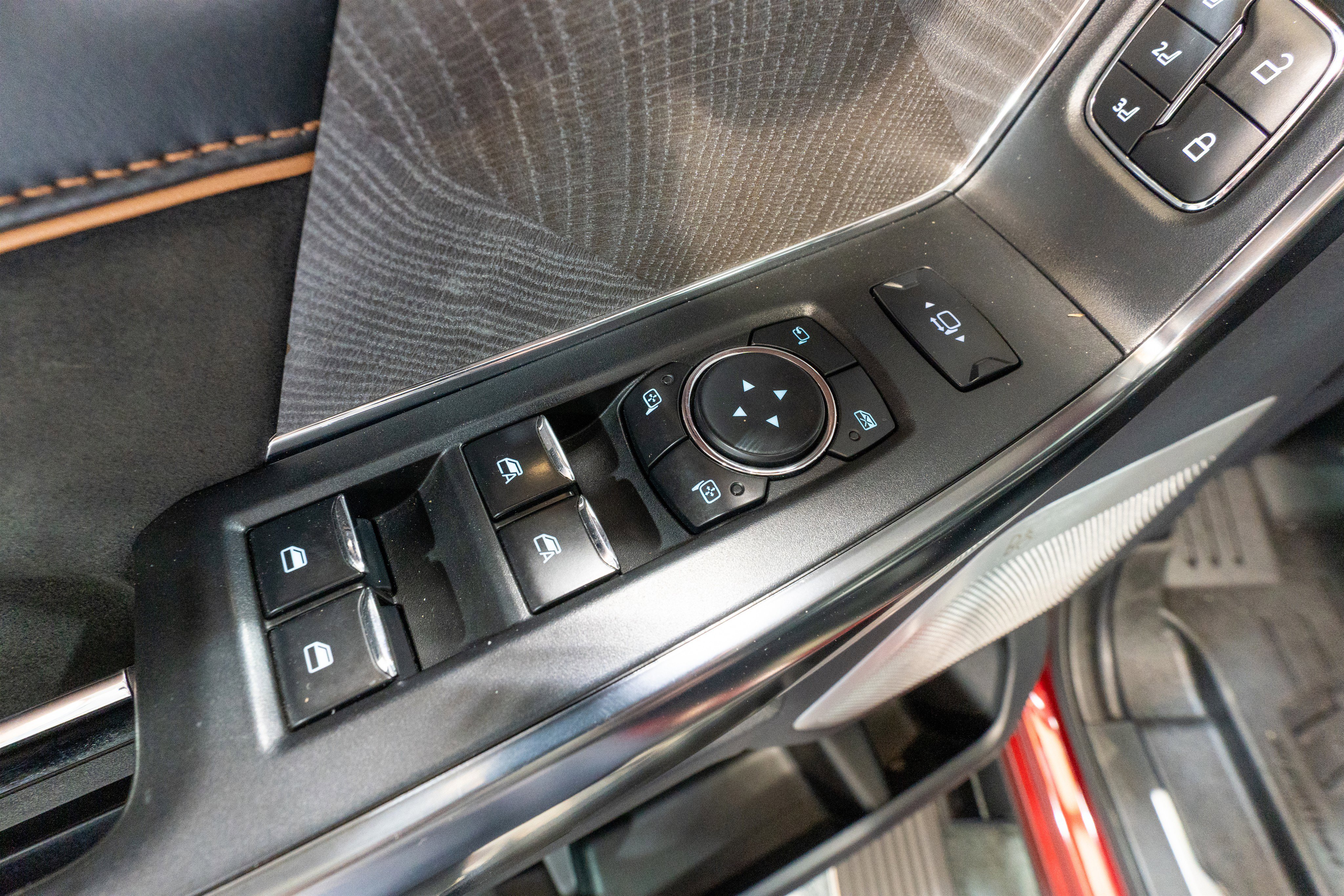 Used 2024 Ford F350 Platinum image 19