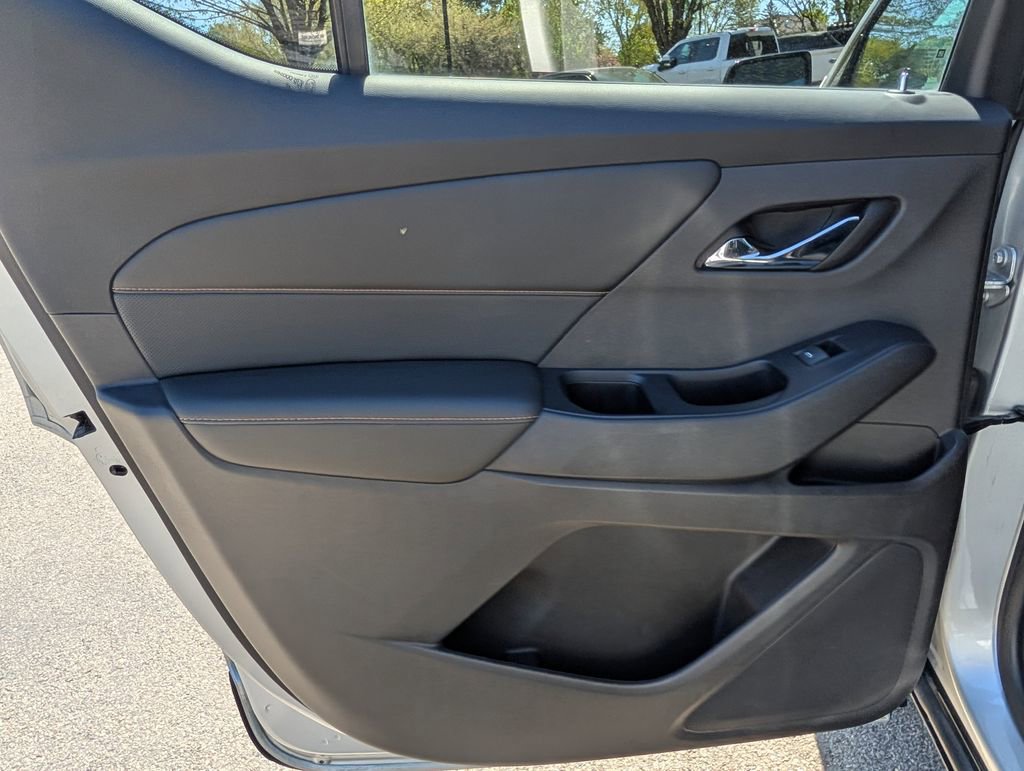 Used 2018 Chevrolet Traverse Premier w/ Redline Edition AWD/4WD image 26