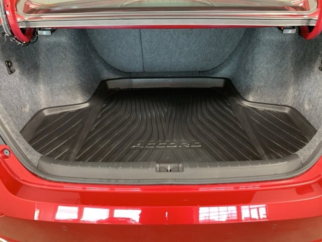 Used 2020 Honda Accord Touring image 13