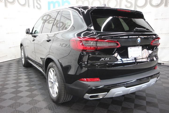 Used 2019 BMW X5 xDrive40i w/ Premium Package 2 AWD/4WD image 4