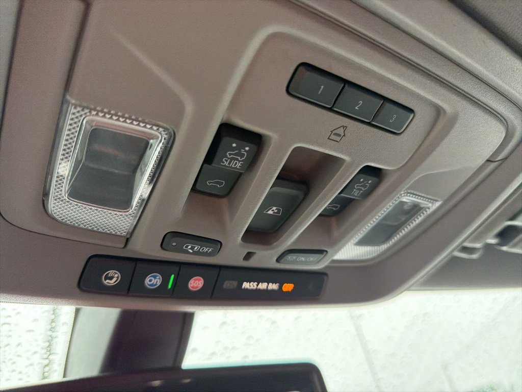 Certified 2022 Chevrolet Silverado 1500 LTZ image 24