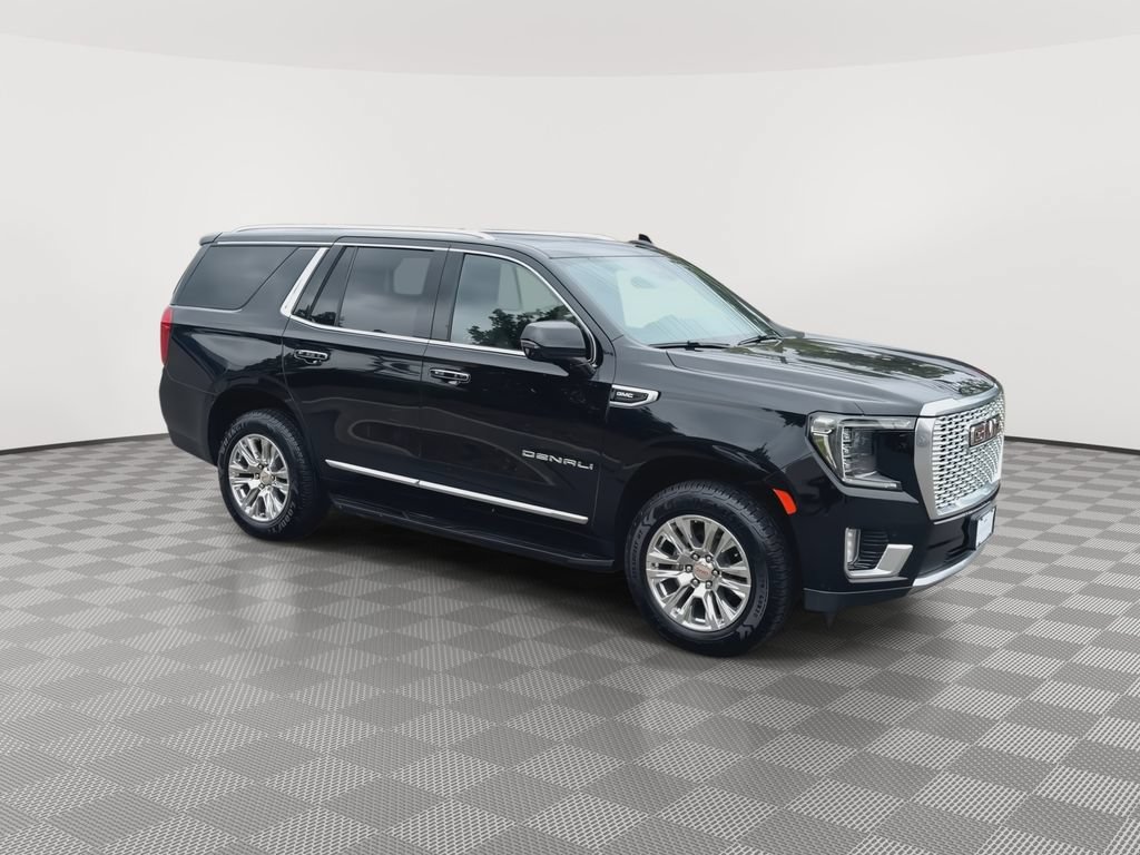 Used 2024 GMC Yukon Denali AWD/4WD image 2