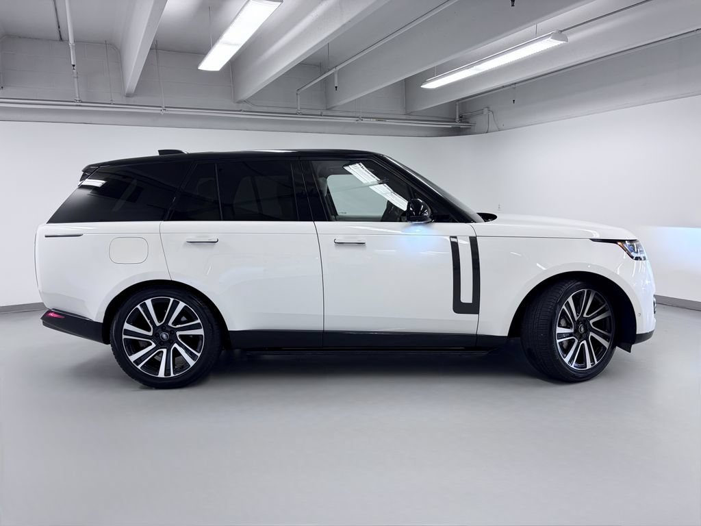 Used 2023 Land Rover Range Rover SE AWD/4WD image 6
