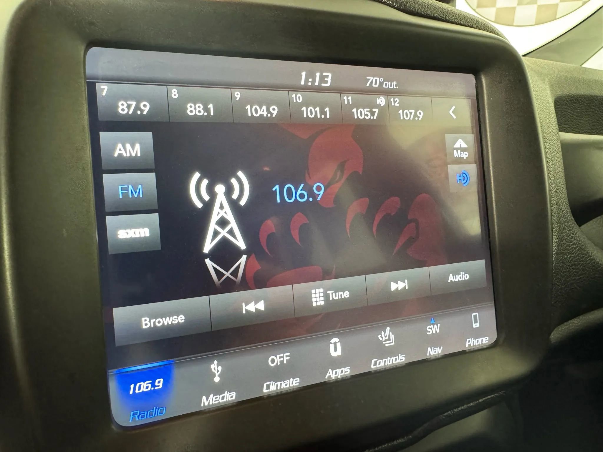 Used 2019 Jeep Renegade Limited w/ UConnect 8.4 Nav Group image 20