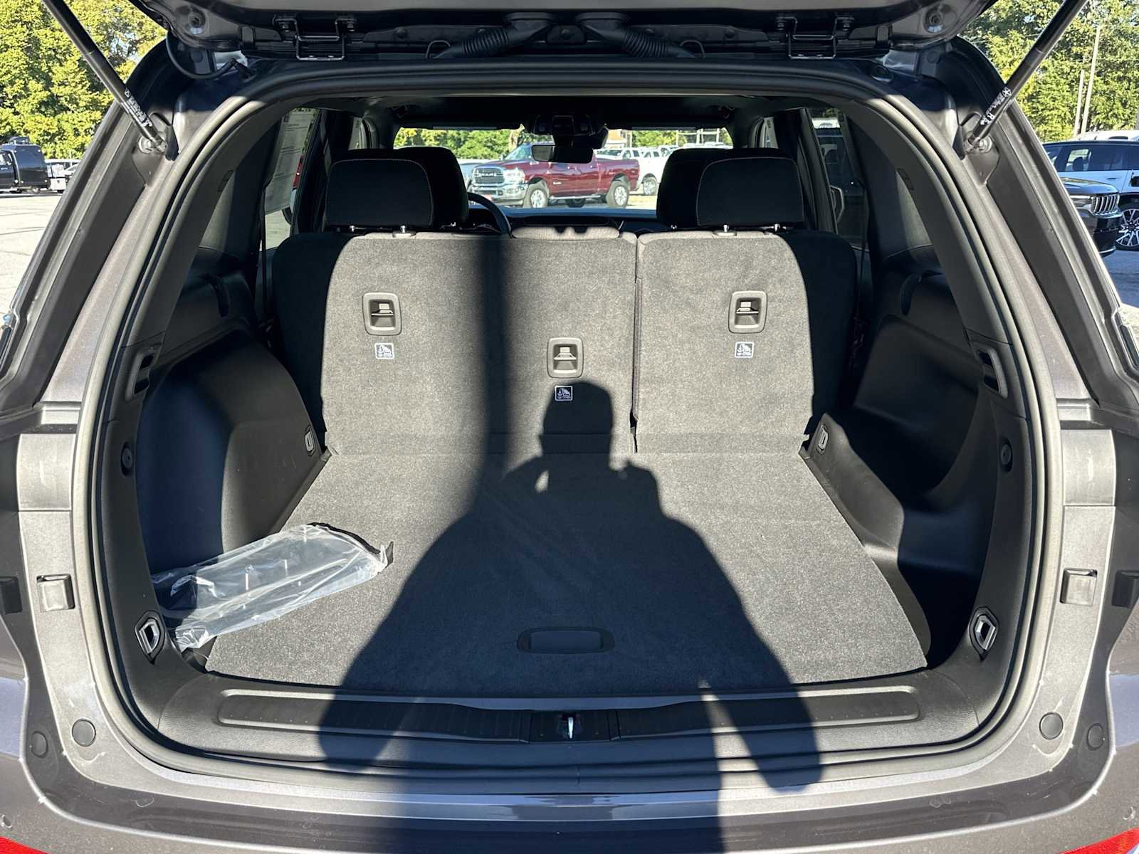 New 2025 Jeep Grand Cherokee Laredo X w/ Trailer Tow Package image 18