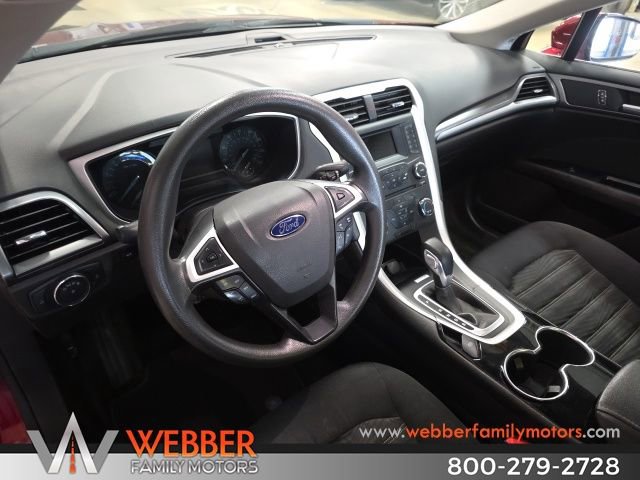 Used 2016 Ford Fusion SE w/ SE Cold Weather Package image 14