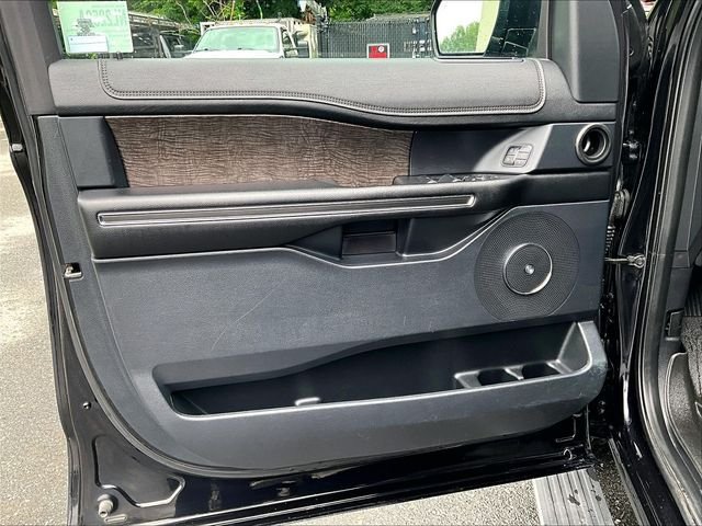Used 2019 Ford Expedition Max Limited AWD/4WD image 18