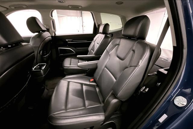 Used 2025 Kia Telluride S AWD/4WD image 24