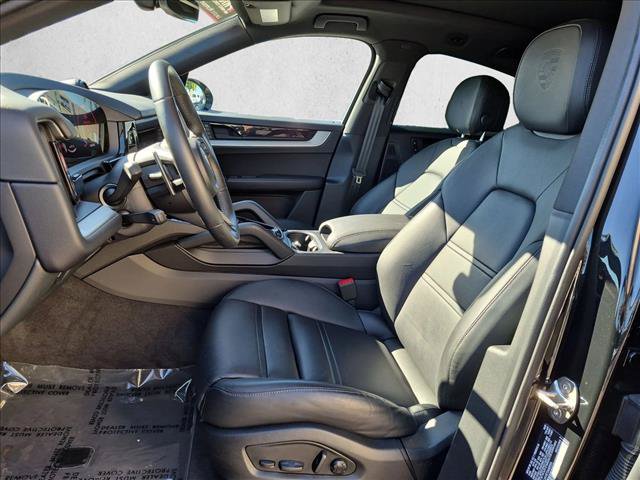 Used 2026 Porsche Cayenne S AWD/4WD image 16