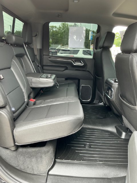 Used 2025 GMC Sierra 2500 SLT w/ SLT Premium Package AWD/4WD image 13