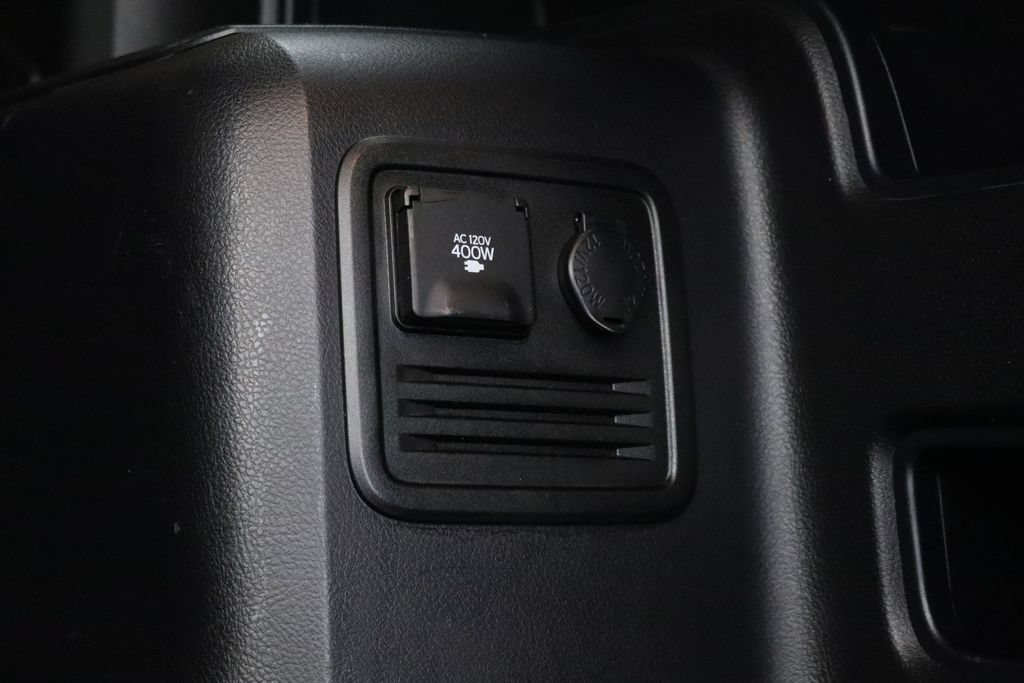 Used 2016 Toyota 4Runner SR5 Premium AWD/4WD image 37