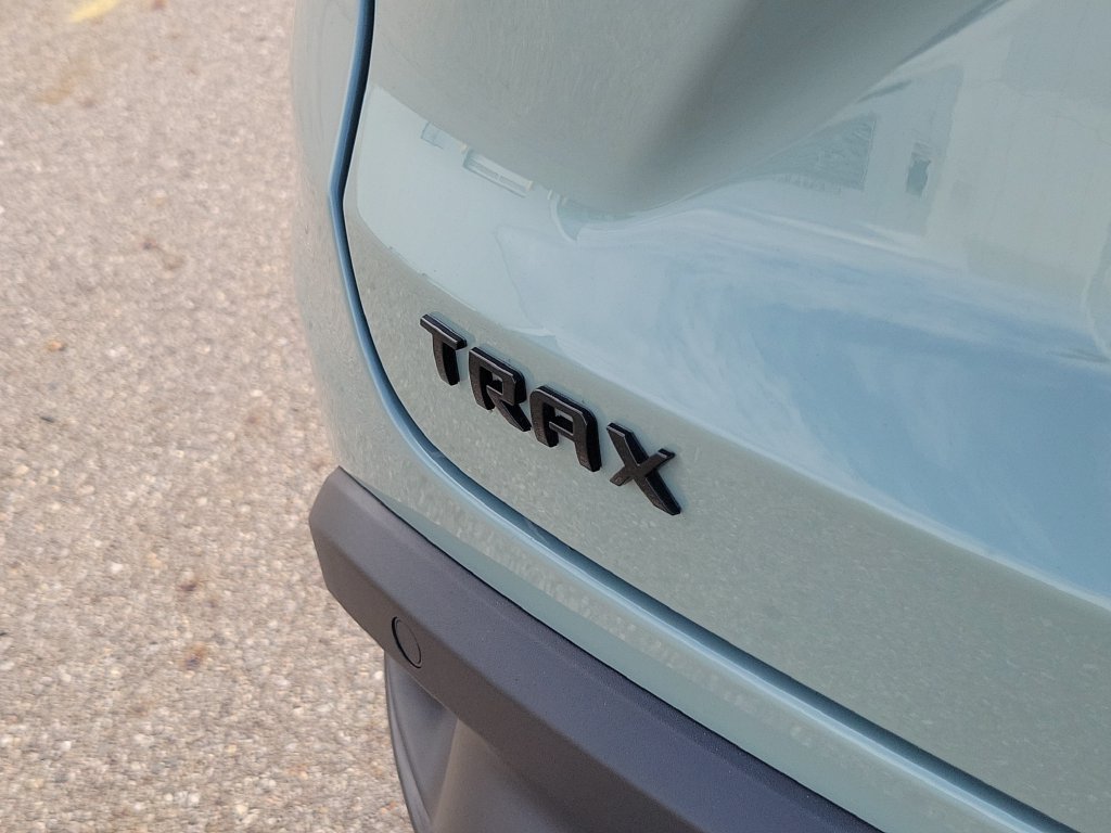 Used 2024 Chevrolet Trax RS w/ Driver Confidence Package FWD image 36