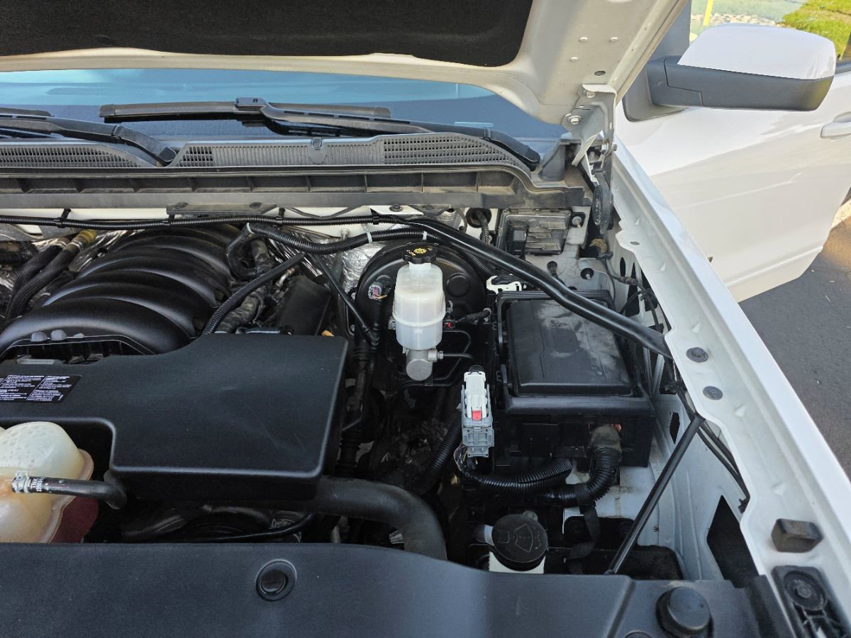 Used 2018 Chevrolet Silverado 1500 LT w/ LT Eassist Package image 23