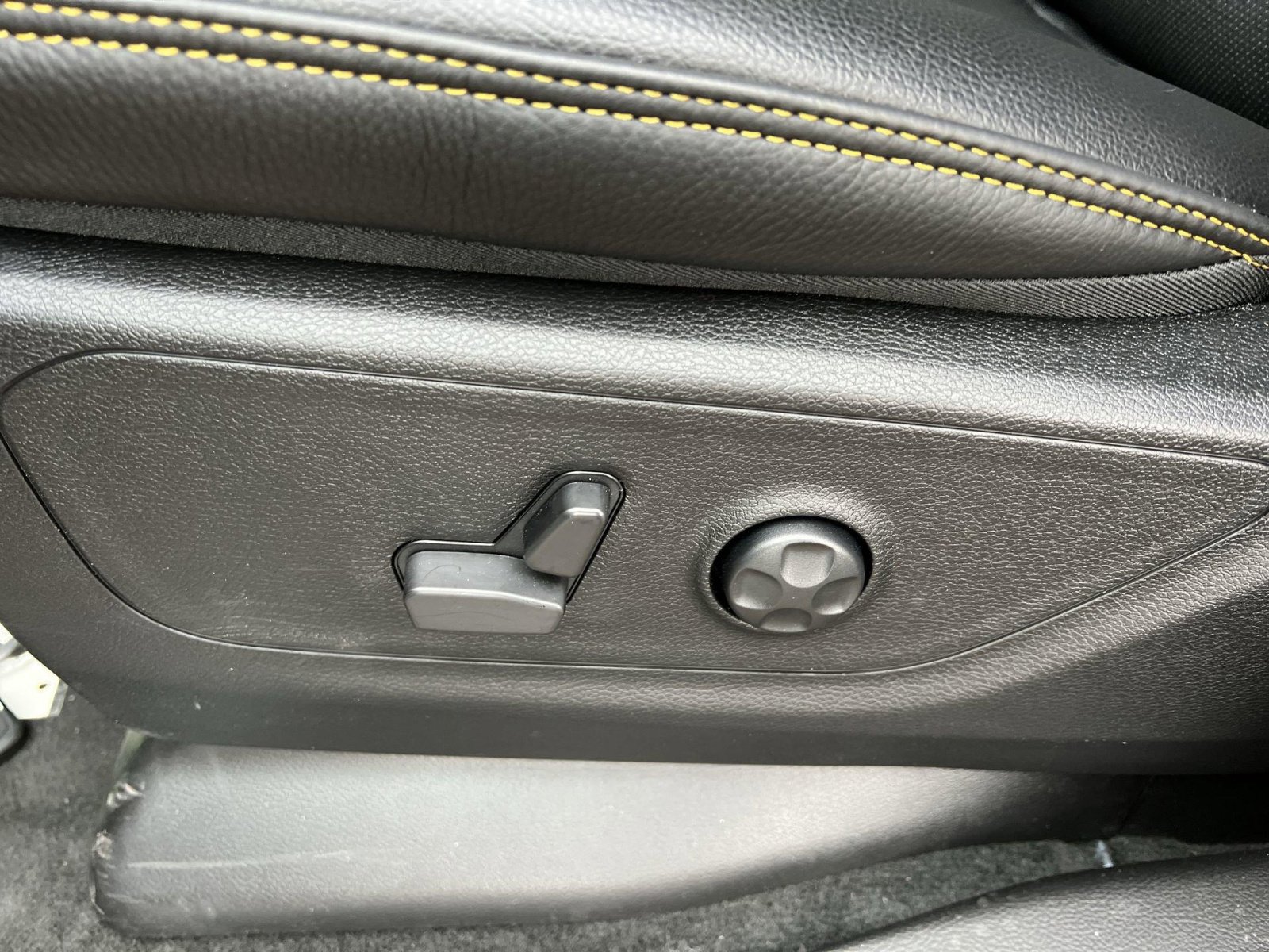 New 2023 RAM 1500 TRX w/ TRX Level 2 Equipment Group image 19