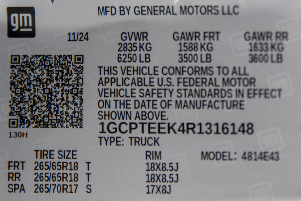 Used 2024 Chevrolet Colorado Trail Boss w/ Technology Package AWD/4WD image 29