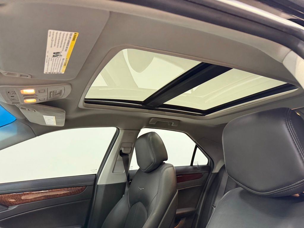 Used 2011 Cadillac CTS Premium RWD image 28