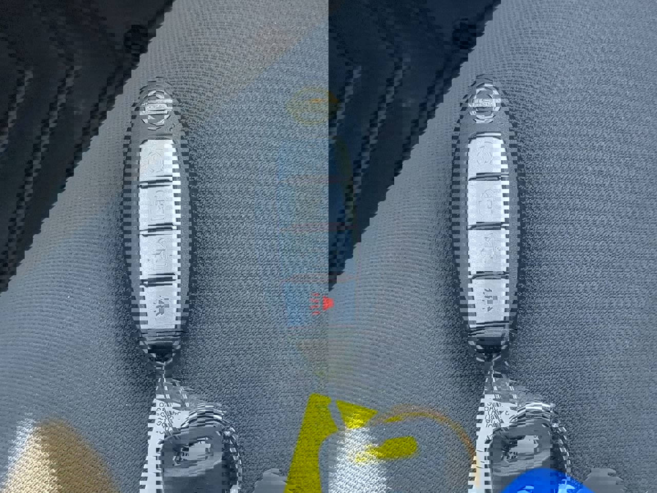 Used 2022 Nissan Frontier SV image 28