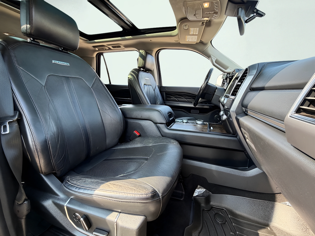 Used 2019 Ford Expedition Max Platinum AWD/4WD image 17