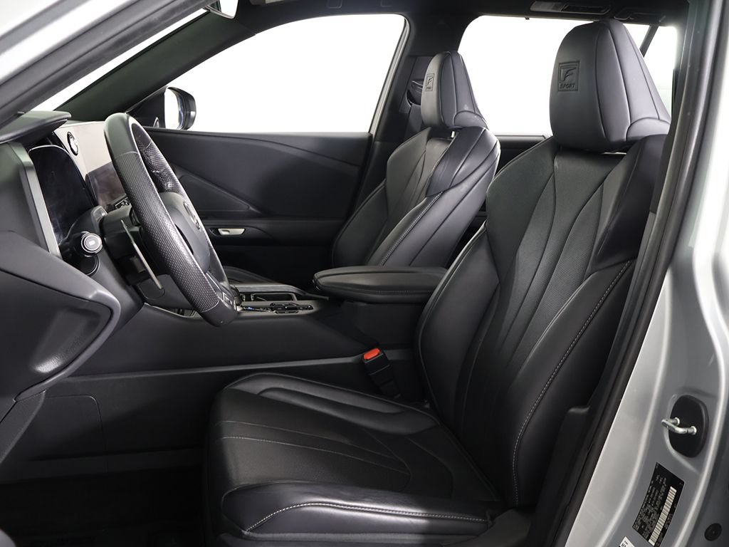 Used 2024 Lexus TX 500h AWD w/ Technology Package image 31