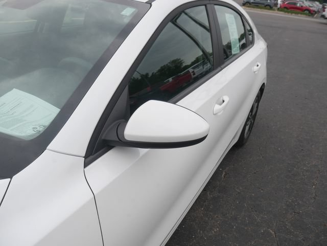 Used 2024 Kia Forte LXS FWD image 12