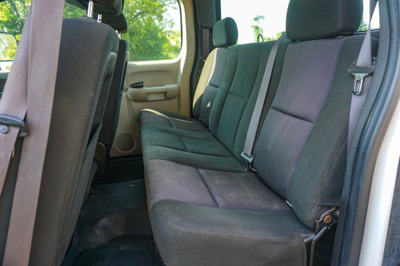 Used 2011 Chevrolet Silverado 2500 W/T w/ Snow Plow Prep Package AWD/4WD image 13