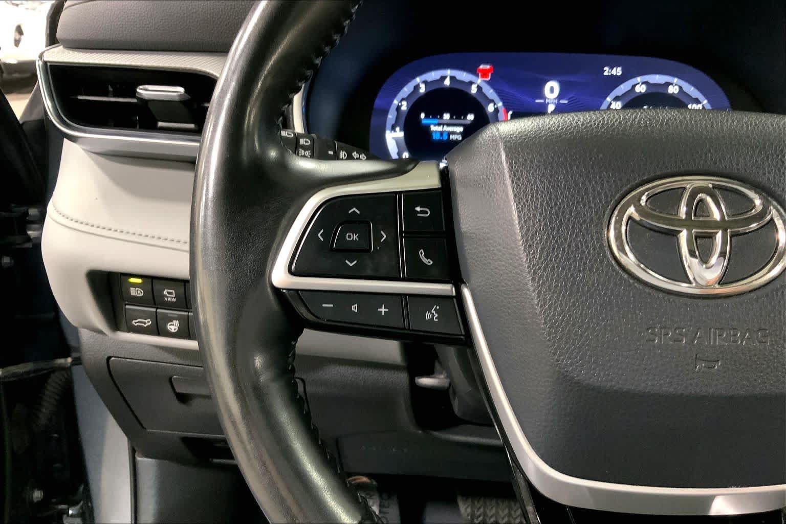 Used 2023 Toyota Highlander Platinum AWD/4WD image 24