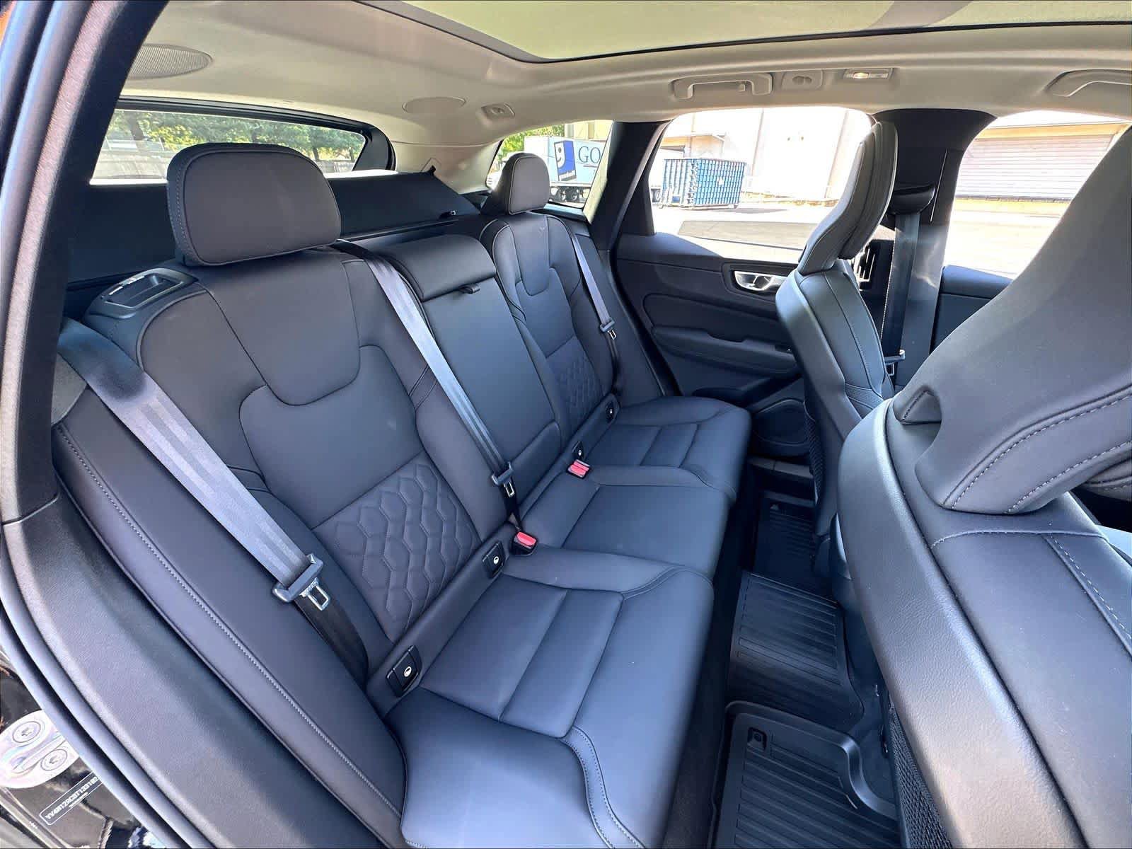 Used 2026 Volvo XC60 B5 Plus w/ Climate Package AWD/4WD image 30