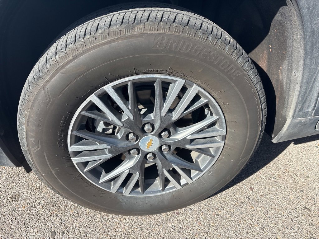 Certified 2025 Chevrolet Traverse LT image 2