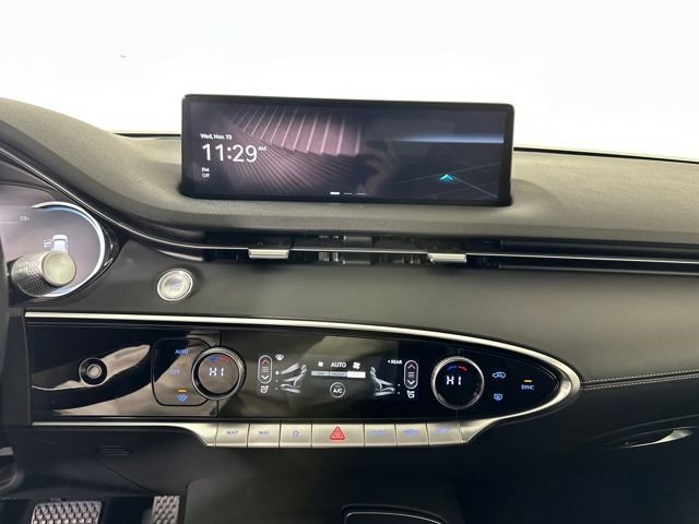 Used 2025 Genesis GV70 2.5T image 21