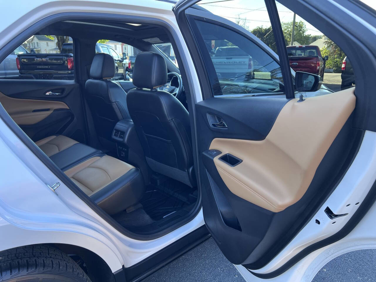 Used 2019 Chevrolet Equinox Premier image 29