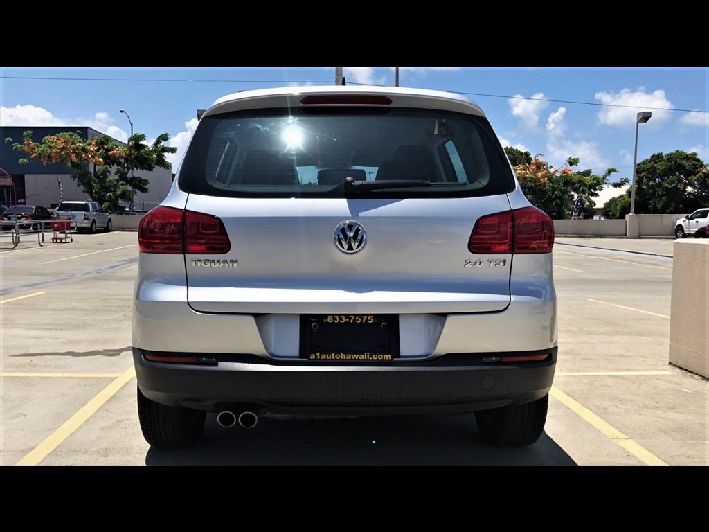 Used 2015 Volkswagen Tiguan S FWD image 5