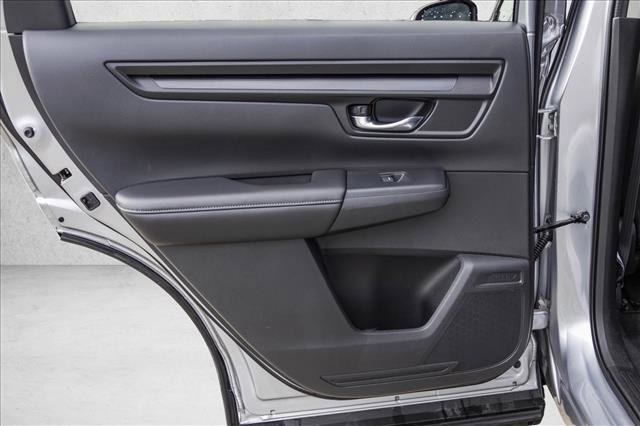 Used 2025 Honda CR-V LX image 21