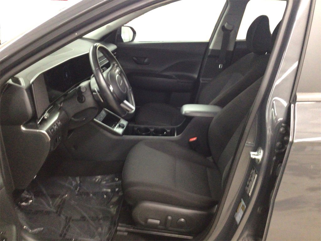 Used 2024 Hyundai Kona SEL w/ Convenience Package image 9