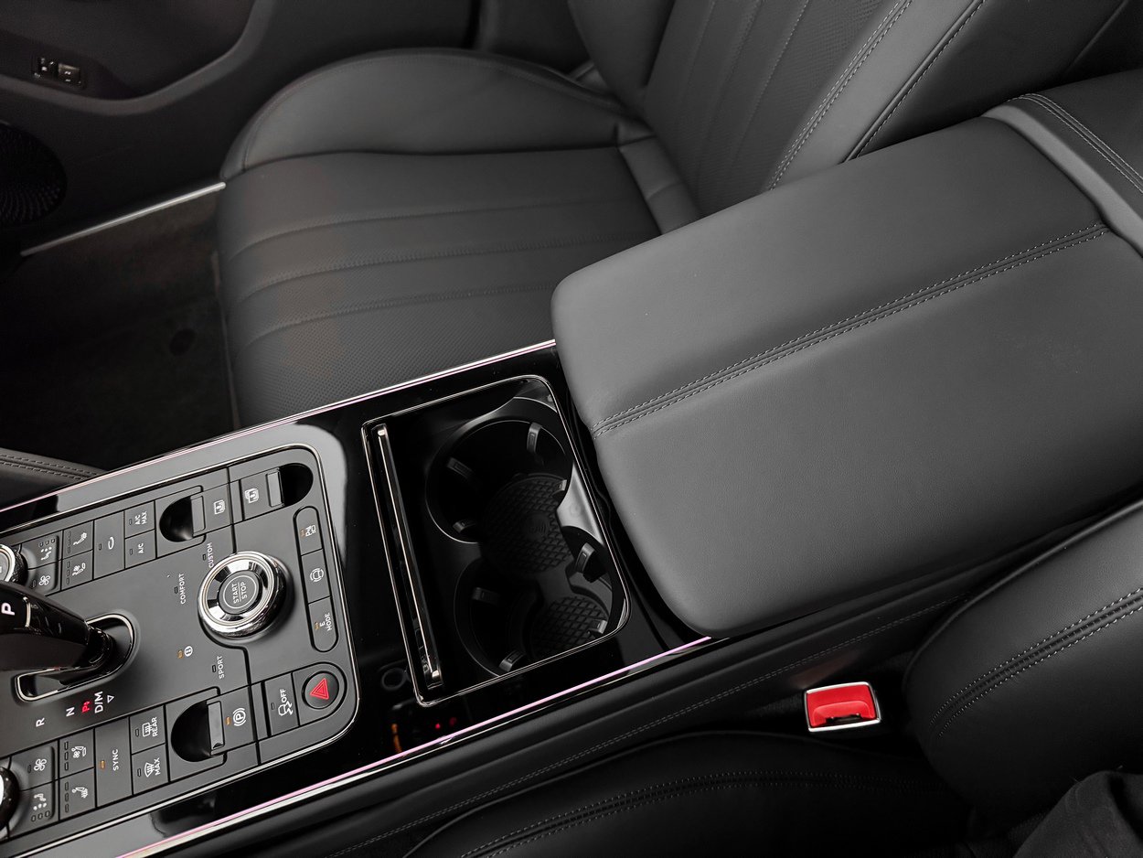 New 2026 Bentley Flying Spur Plug-In Hybrid image 21