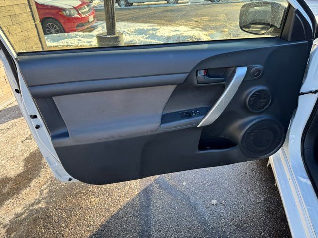 Used 2013 Scion tC image 10