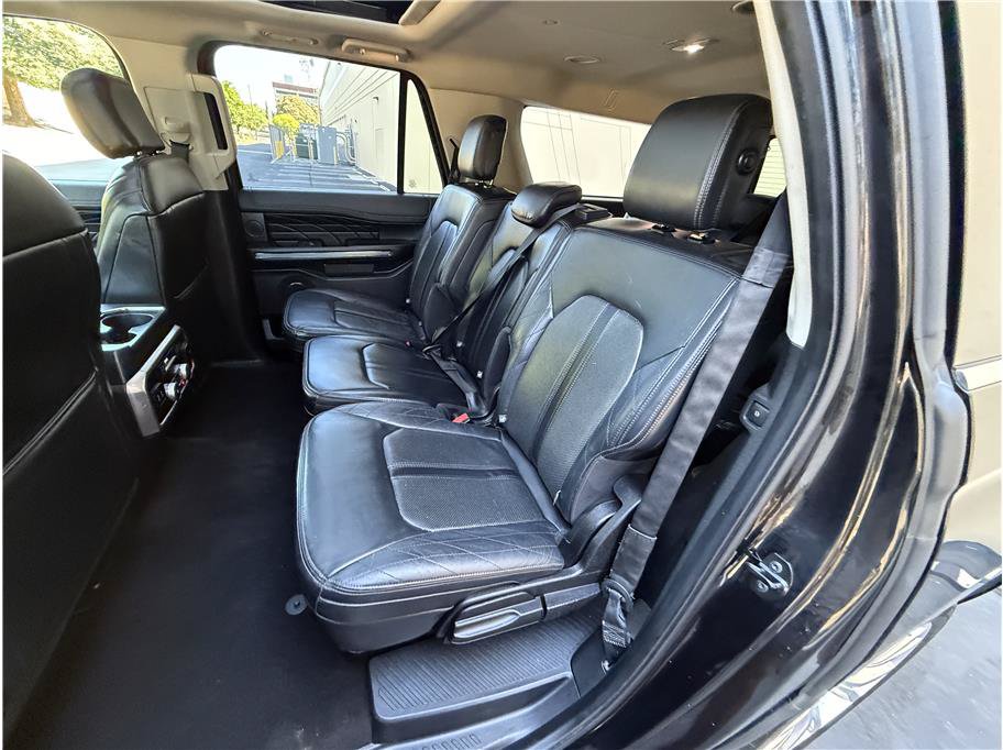 Used 2019 Ford Expedition Max Platinum AWD/4WD image 30