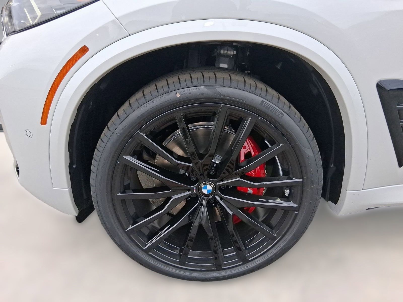 New 2026 BMW X5 xDrive40i w/ M Sport Package image 10