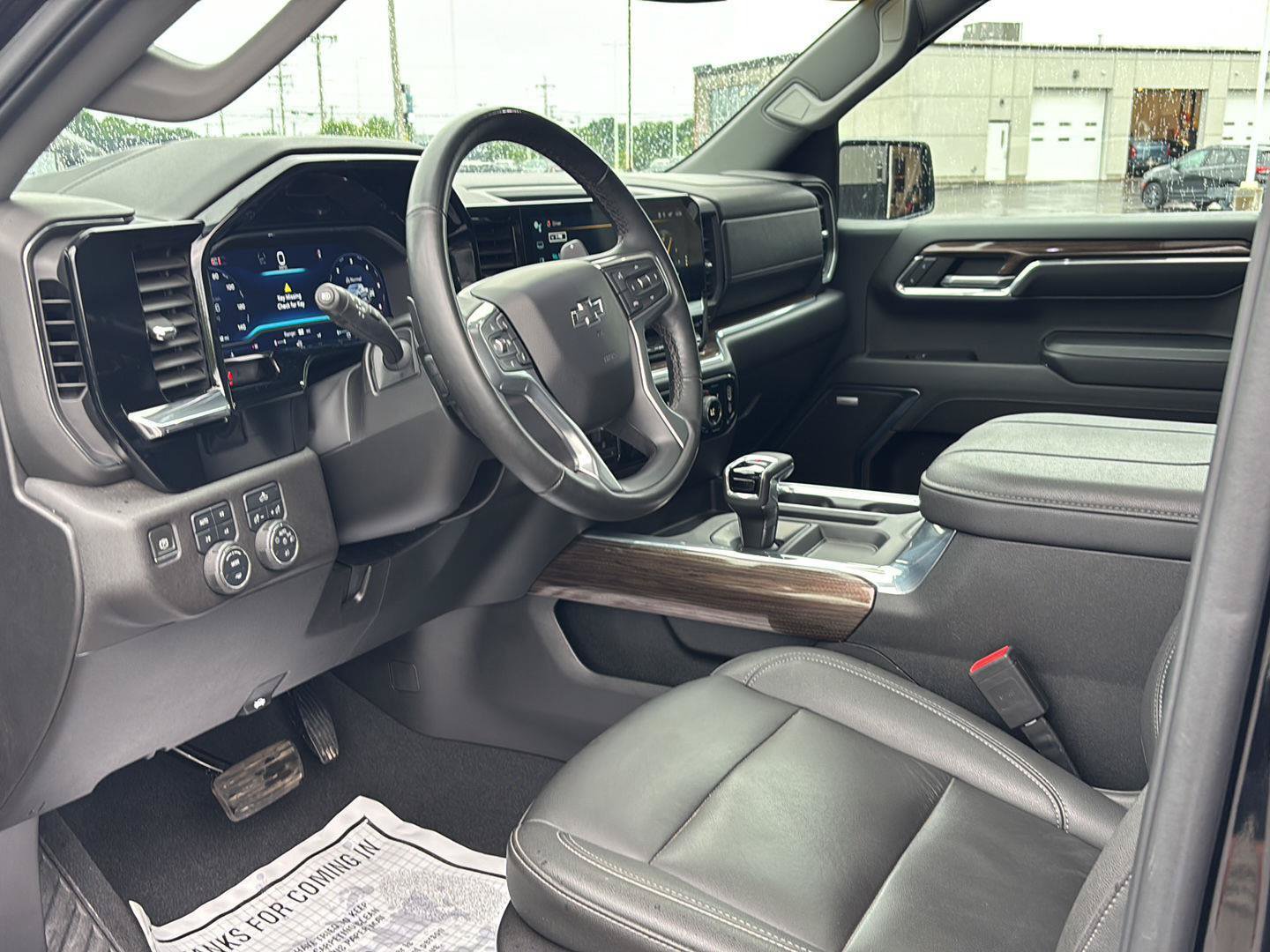 Used 2024 Chevrolet Silverado 1500 RST w/ Convenience Package II AWD/4WD image 9