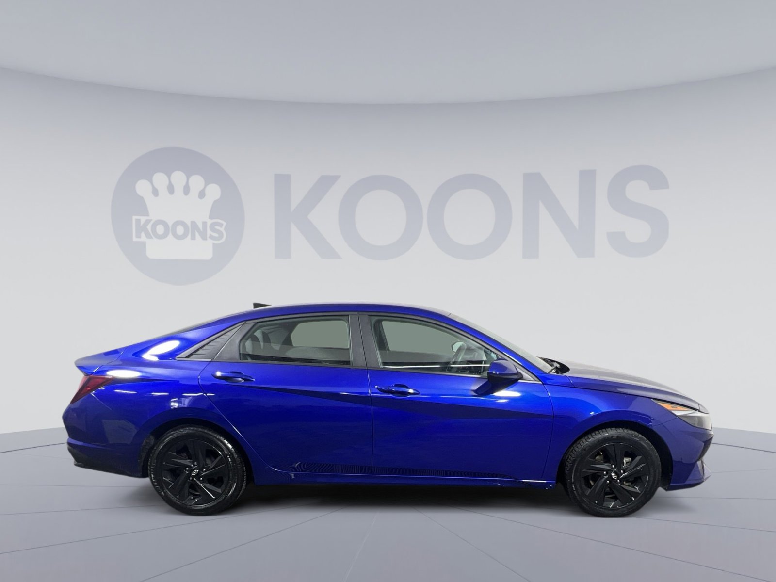 Used 2023 Hyundai Elantra SEL w/ Cargo Package image 8