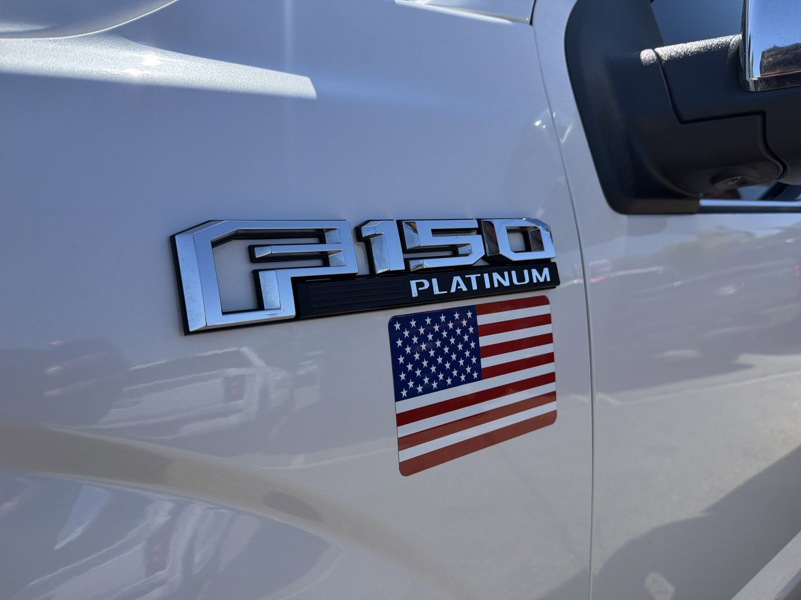 Used 2015 Ford F150 Platinum w/ Equipment Group 701A Luxury AWD/4WD image 18
