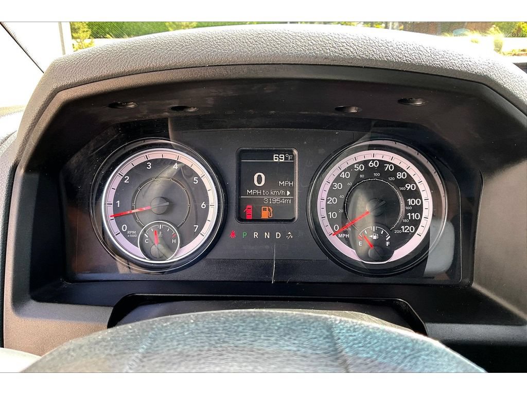 Used 2019 RAM 1500 Express w/ Hydro Blue Sport Package AWD/4WD image 20