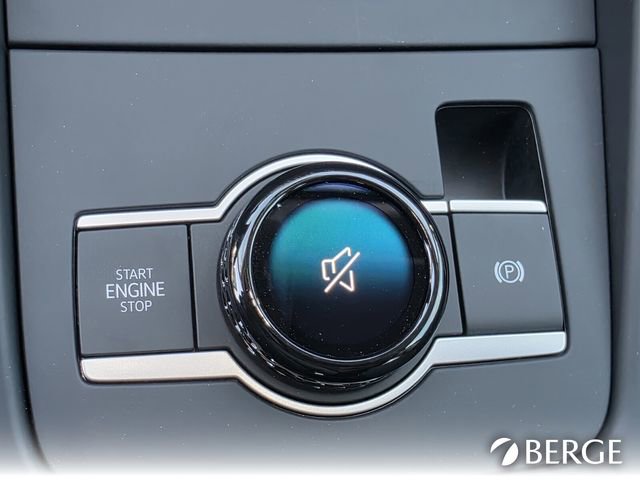 New 2025 Volkswagen Tiguan SE image 18