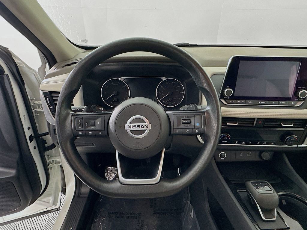 Used 2021 Nissan Rogue SV image 17