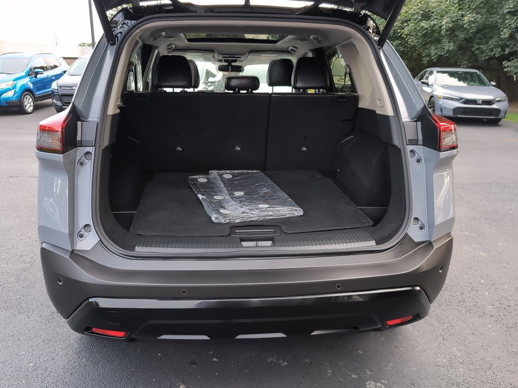 Used 2023 Nissan Rogue SV w/ SV Premium B Package AWD/4WD image 11